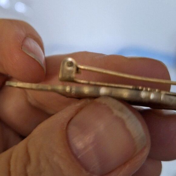 Enameled Leaf Brooch Pin Vintage Decorative Fall Themed Women's Jewelry - Picture 6 of 8